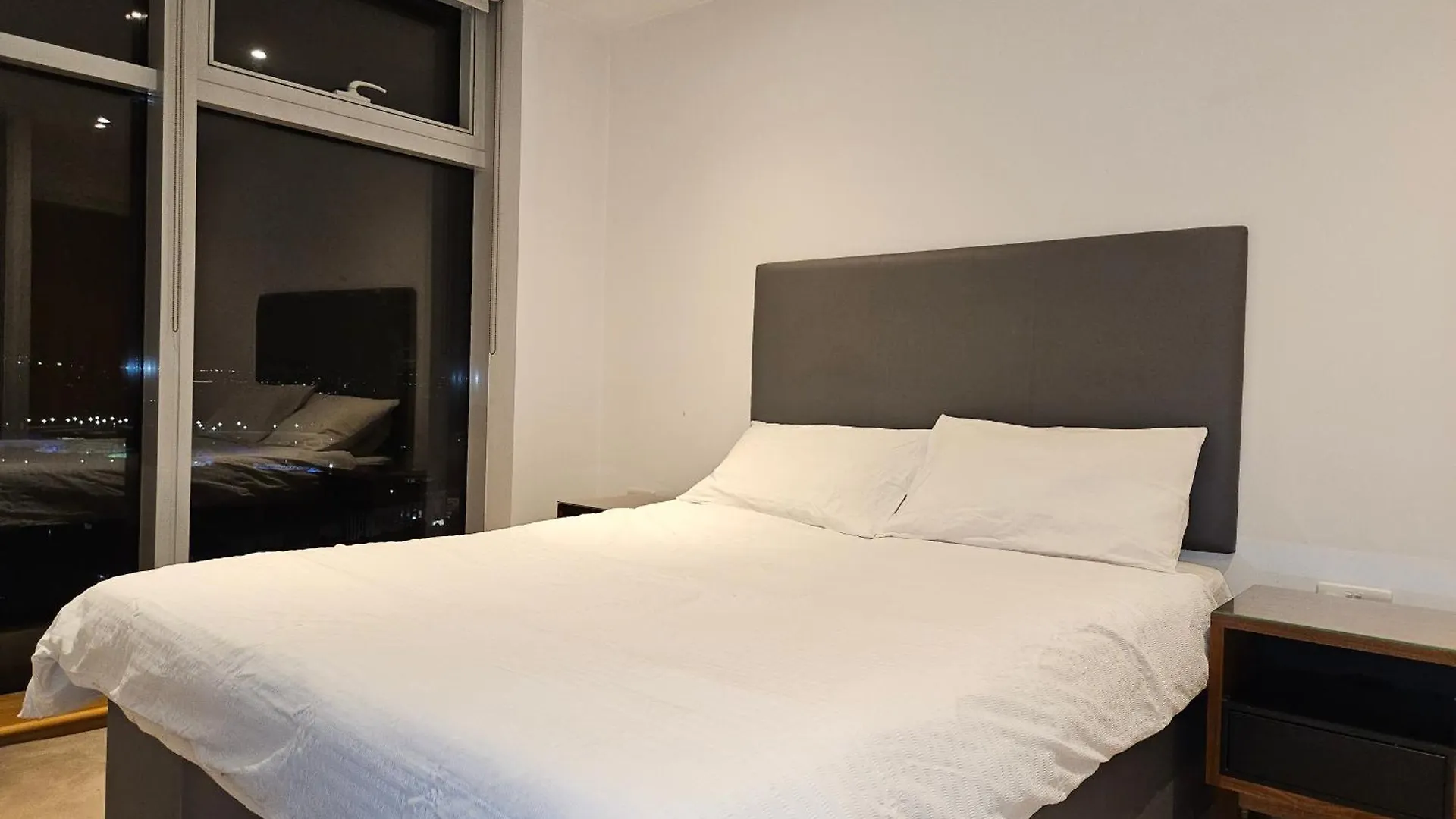 One Bed Luxury Apartment Ilford